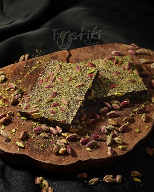 BITTER CHOCOLATE WITH PISTACHIO