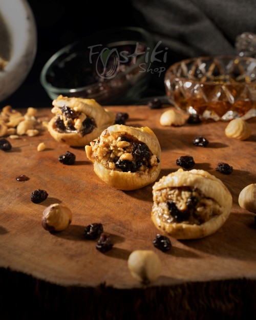 Figs with hazelnut and raisin filling DRIED FRUITS WITH FILLING OF OUR OWN PRODUCTION