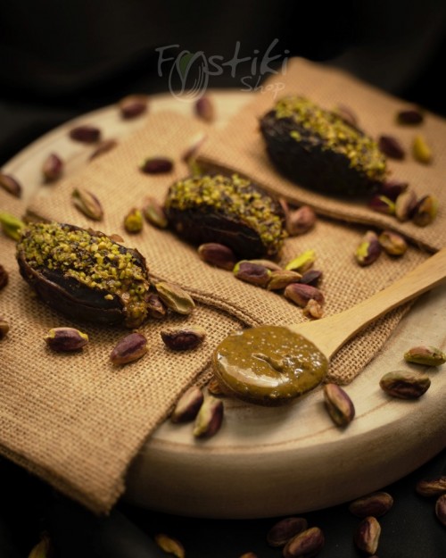 Dates with pistachio filling DRIED FRUITS WITH FILLING OF OUR OWN PRODUCTION